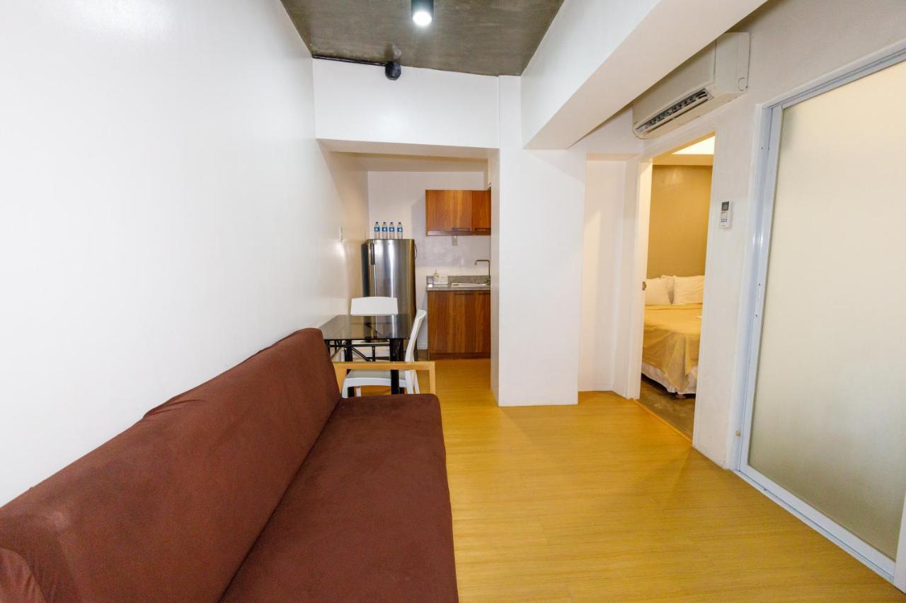 5880 Enriquez Residences Маніла Екстер'єр фото